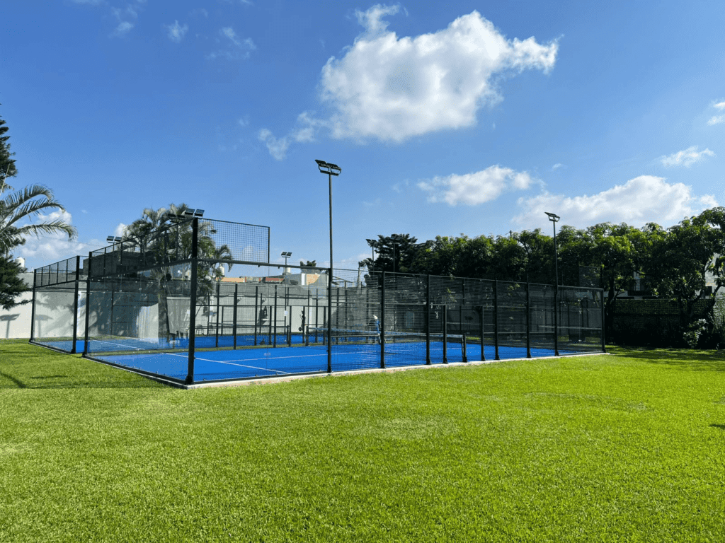 Padel court installed by Dream Courts in Mexico